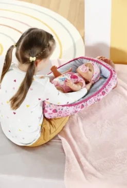 Baby born baby vauvan pesä