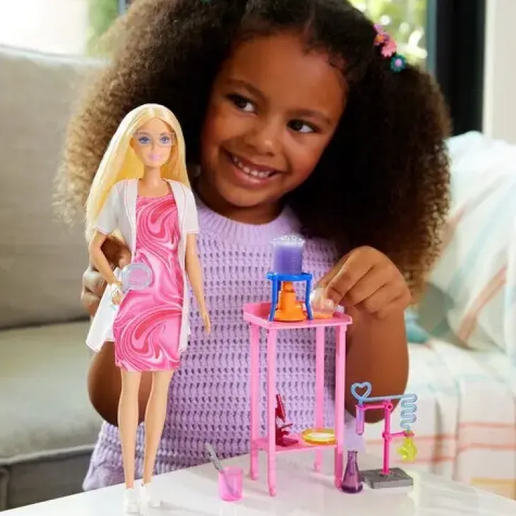 Barbie deluxe tutkija