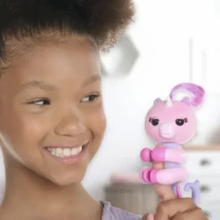 Fingerlings fortune telling mimi