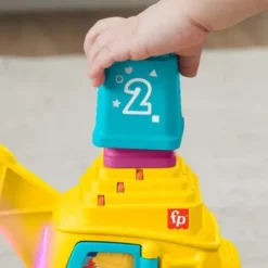 Fisher price lasku ja pinoamis nosturi