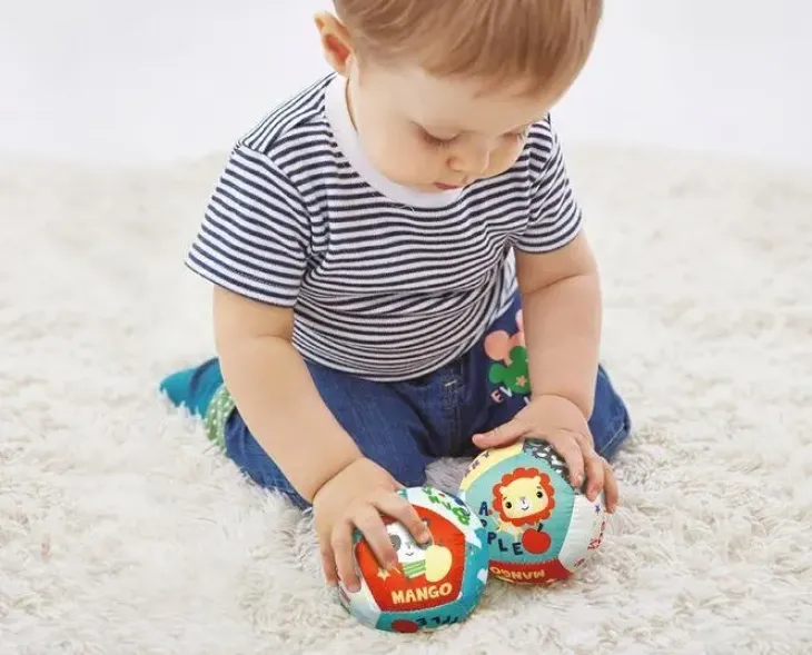 Fisher price pehmopallo helistimellä