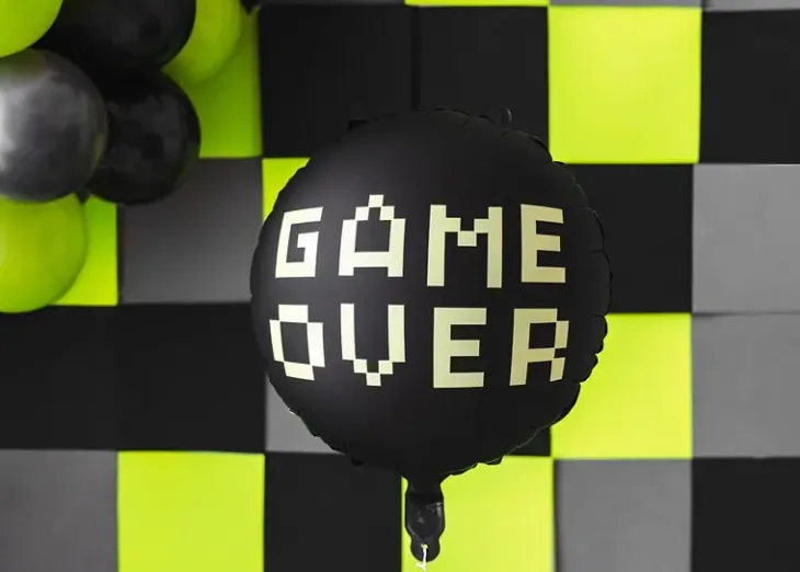Foliopallo gamer over 45 cm musta