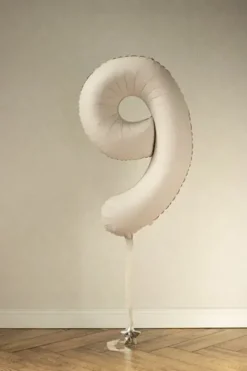 Foliopallo numero 9 86 cm vaalea beige