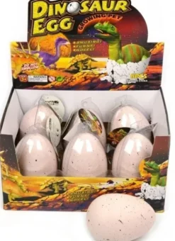 Iso dinosauruksen muna kuoriutuva