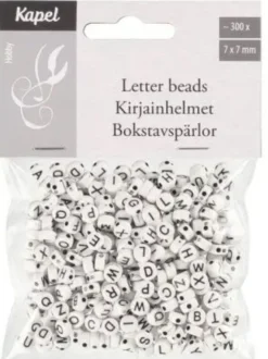 Kapel kirjainhelmet mustavalkoinen