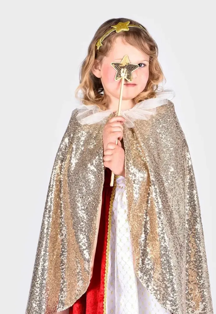 Kultainen viitta ja asusteet