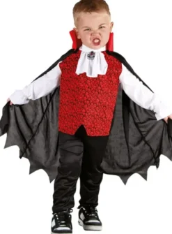 Lapsen asu vampyyri 3-4 vuotta