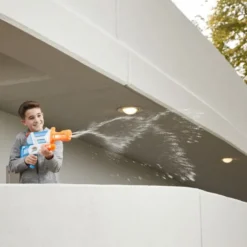 Nerf super soaker twister