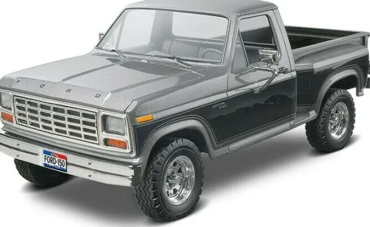 Revell auto koottava