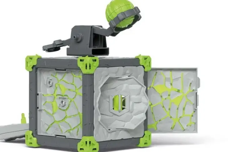 Schleich battlecave stone chameleon