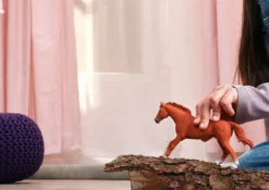Schleich englantilainen täysiverinen ori