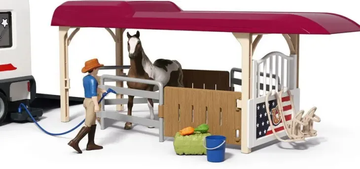 Schleich 42705 hevostraileri ja auto