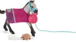 Schleich 42534 leikkisä varsa