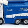 Siku poliisi vesitykillä