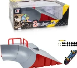 Skatepark mutkaramppi skeitti