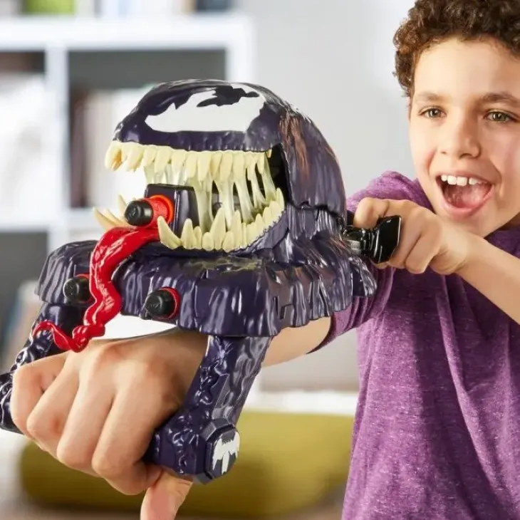 Spiderman venom taistelu pehmonuoliammus
