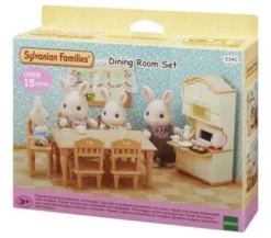 Sylvanian families maalaistalon ruokailuhuone