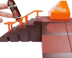 Tech deck pyramid shredder 2.0