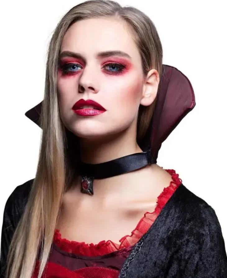 Viikko piilolinssit vampyyri